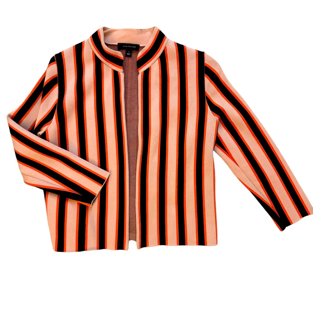 Unique Ann Taylor Vertical Striped Waist Length Blazer Small